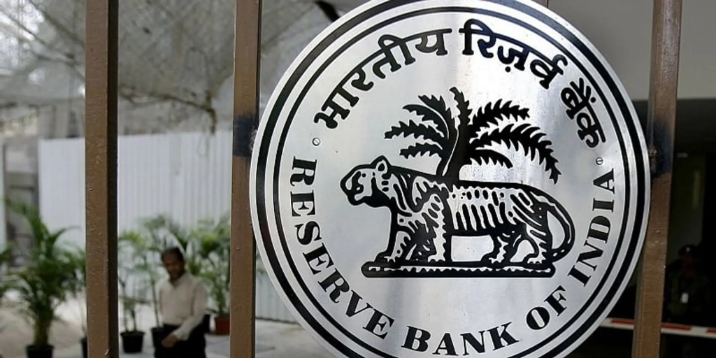 R.B.I Bans THESE 4 NBFCs from Sanctioning Loans